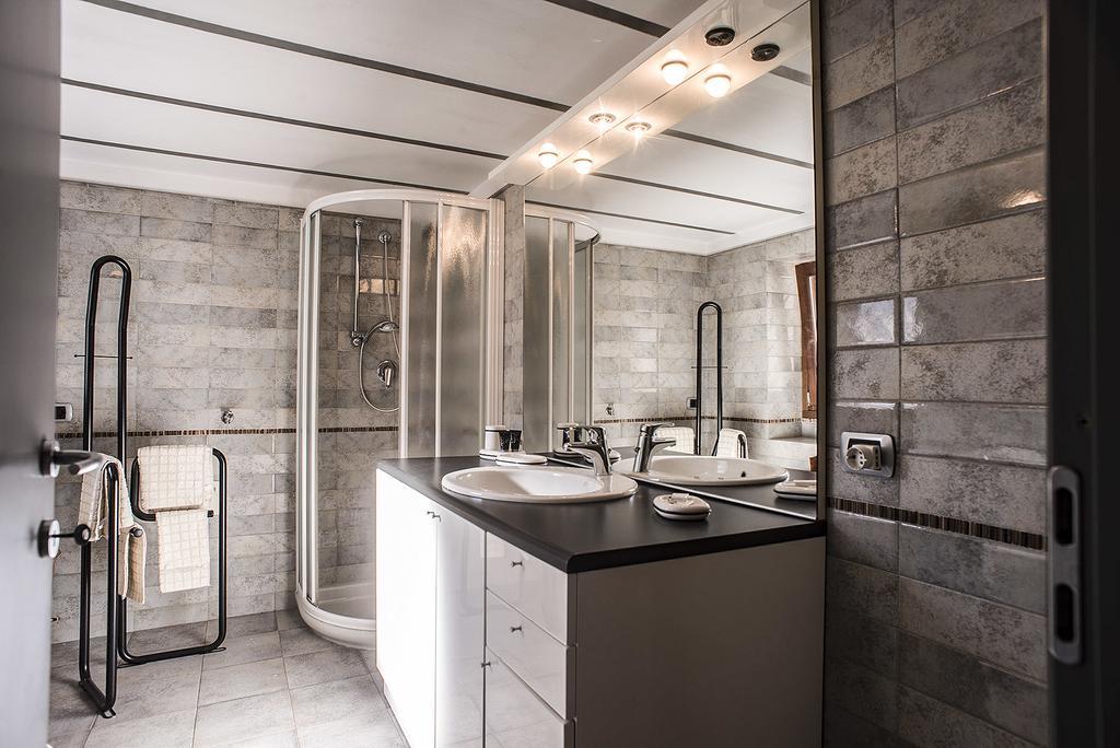 Case Vacanze Ai Burattini Adrara San Rocco エクステリア 写真